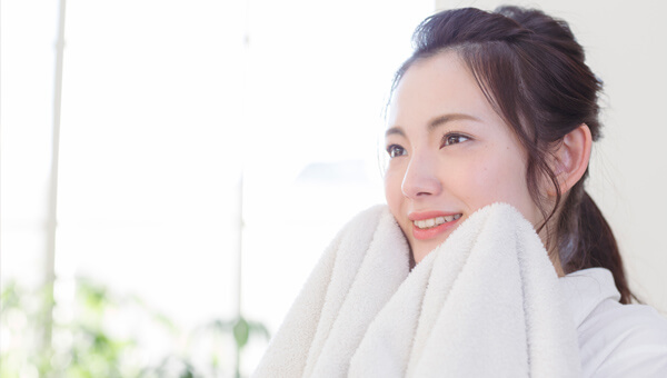 乾燥が原因の大人ニキビには「保湿」を